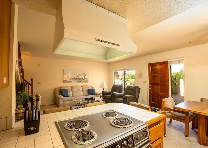 Great Townhome On The Island Launch Your Boat In Minutes Holiday home Lake Havasu City